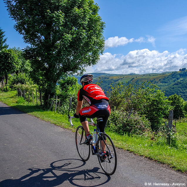 Circuits vélo en Aveyron : randonnée à vélo, activité autour du Domaine L’Écrin Vert – Camping dans la vallée du Tarn