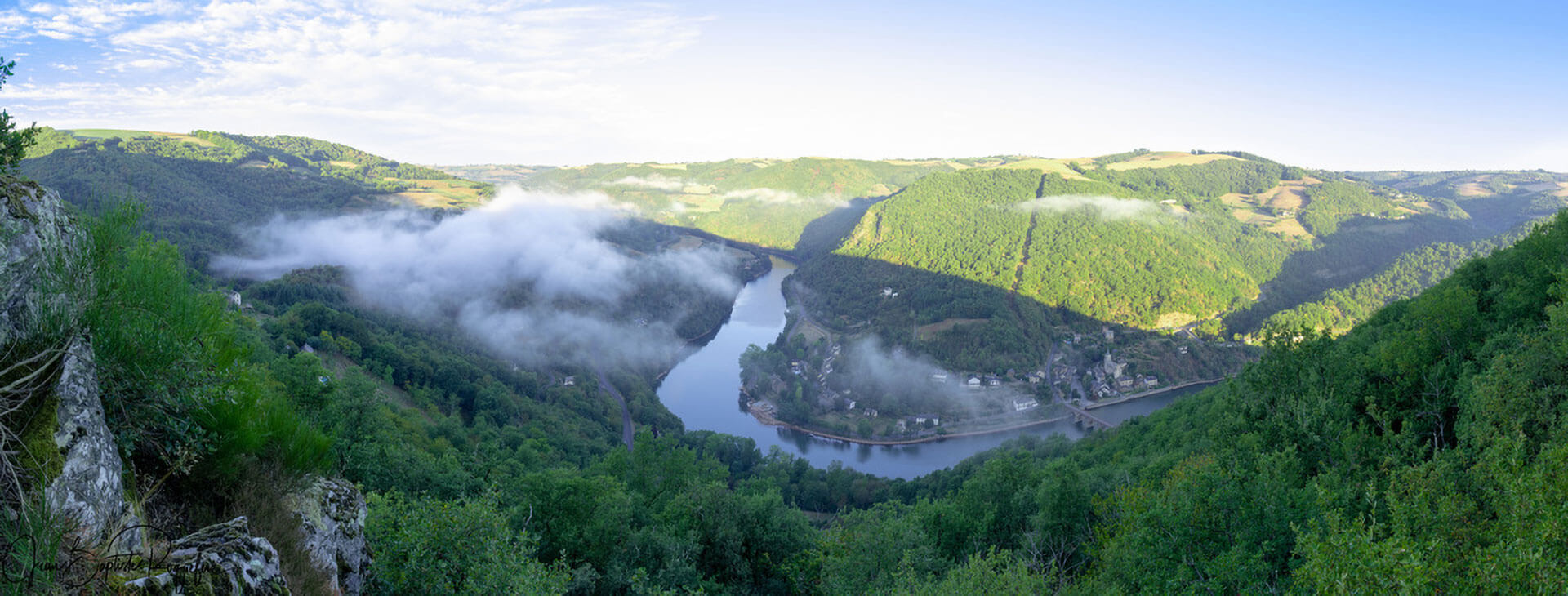 Restaurant of the Écrin Vert campsite in Aveyron